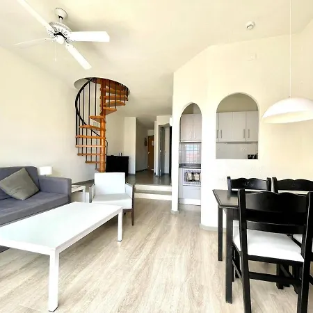 Appartamento Pool View With Wifi, Terrace, Kitchen At 600m Cristianos Los Cristianos (Tenerife)
