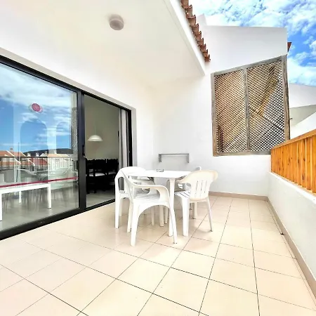Appartamento Pool View With Wifi, Terrace, Kitchen At 600m Cristianos Los Cristianos (Tenerife)