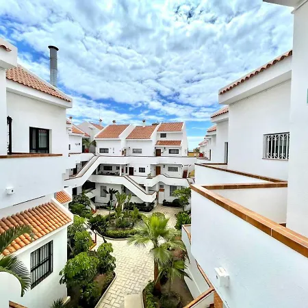 Pool View With Wifi, Terrace, Kitchen At 600m Cristianos