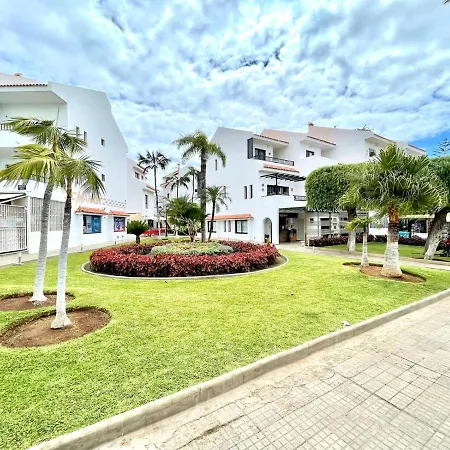 Pool View With Wifi, Terrace, Kitchen At 600m Cristianos