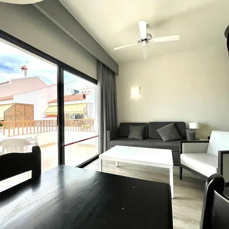 Pool View With Wifi, Terrace, Kitchen At 600m Cristianos Los Cristianos (Tenerife)