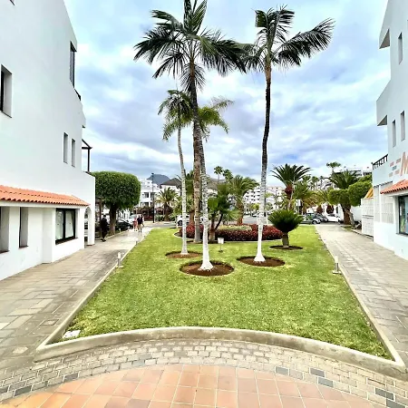 شقة Pool View With Wifi, Terrace, Kitchen At 600m Cristianos لوس كريستيانوس